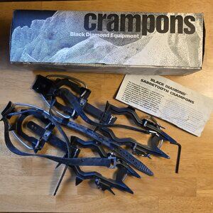 Black Diamond Sabretooth Crampons in Size S/M